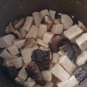 高野豆腐と野菜の煮もの